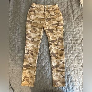Hollister Camo Pants w/ Cargo Pockets